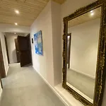 на вулиці лесі українки 19 Lviv
