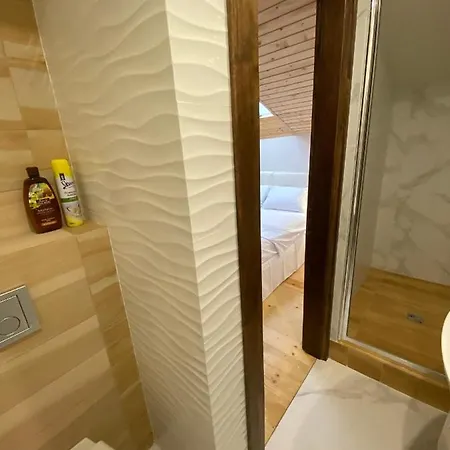 на вулиці лесі українки 19 Lvov