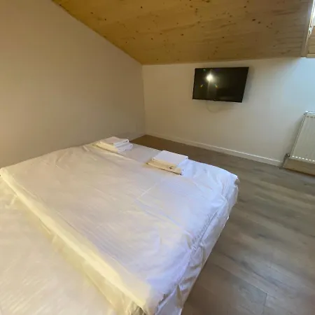 на вулиці лесі українки 19 Apartment *