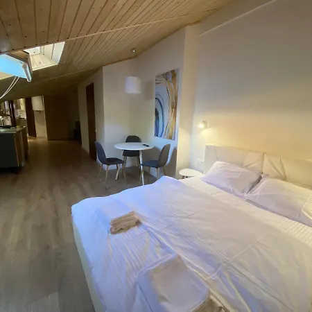 на вулиці лесі українки 19