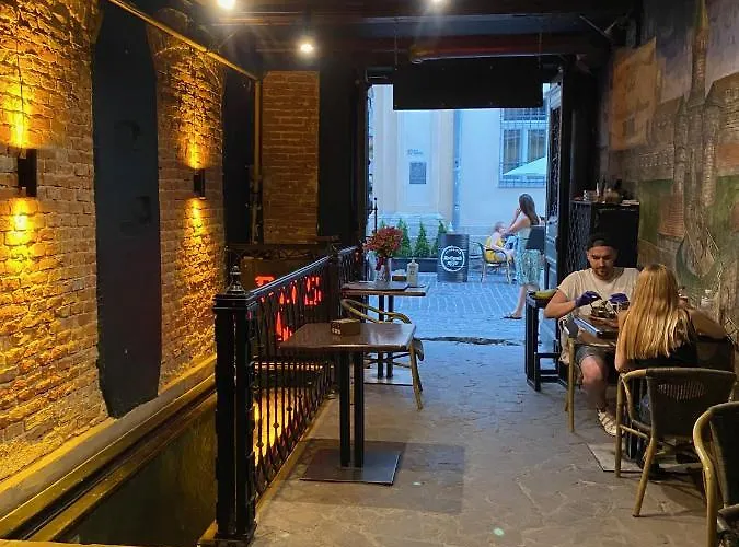 на вулиці лесі українки 19 Leópolis