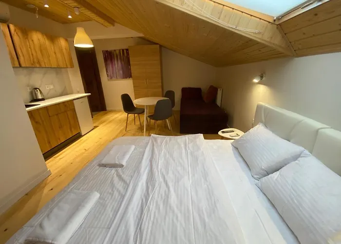 на вулиці лесі українки 19 Leópolis