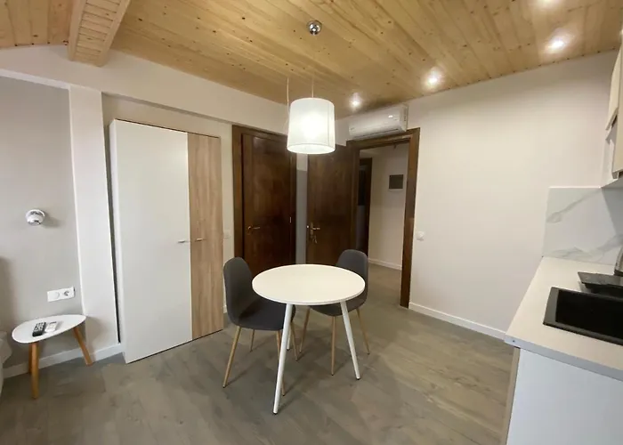 Апартаменти апарт-готель в центрі львова на вул. лесі українки 19/15 Львів