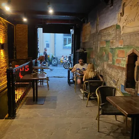 на вулиці лесі українки 19 Lviv